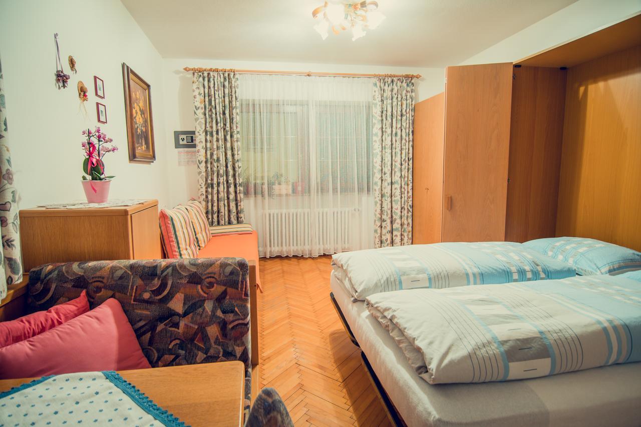 Appartements Tlusel 오르띠세이 외부 사진